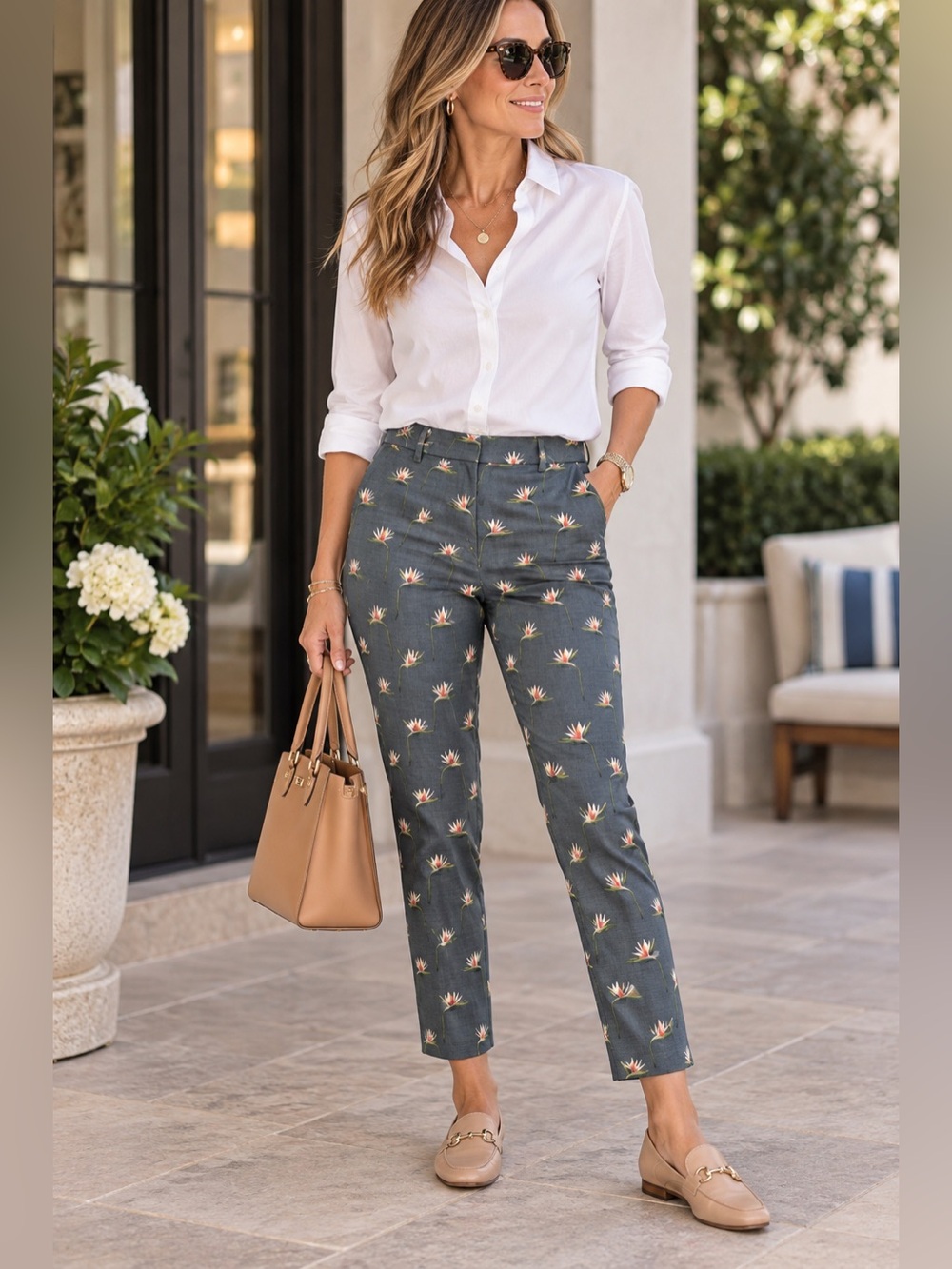 ANN TAYLOR Floral Ankle Pants Gray Tropical Print Size 4